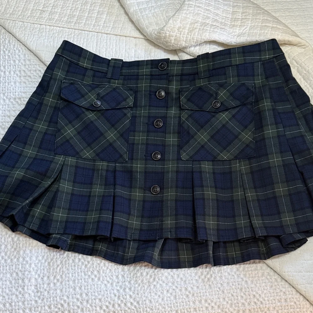 American Eagle Outfitters Tartan Mini Skirt in Blue and Green - Picture 1 of 3
